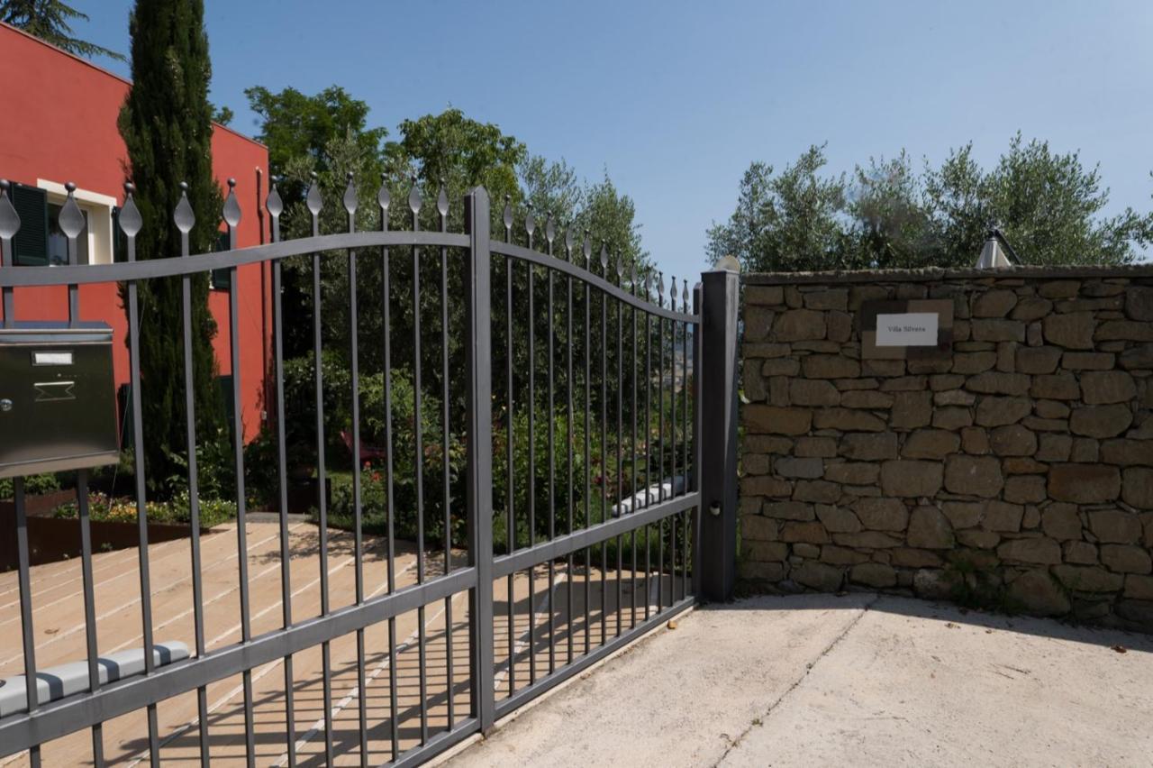 Villa Silvana - Apt Giulia & Michela With Terrace & Parking Pérouse Extérieur photo