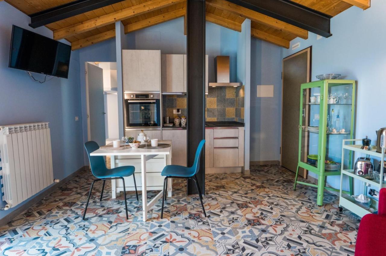 Villa Silvana - Apt Giulia & Michela With Terrace & Parking Pérouse Extérieur photo