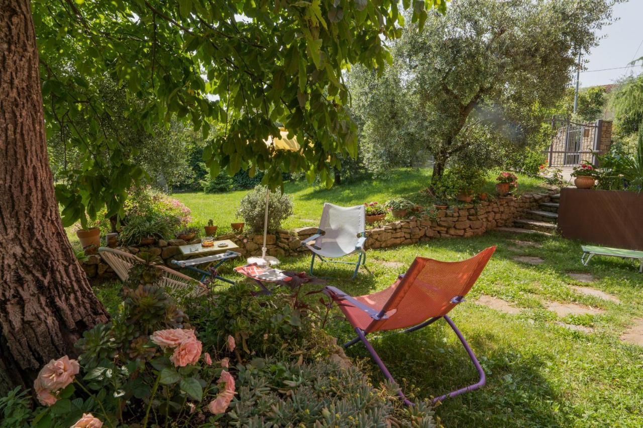 Villa Silvana - Apt Giulia & Michela With Terrace & Parking Pérouse Extérieur photo